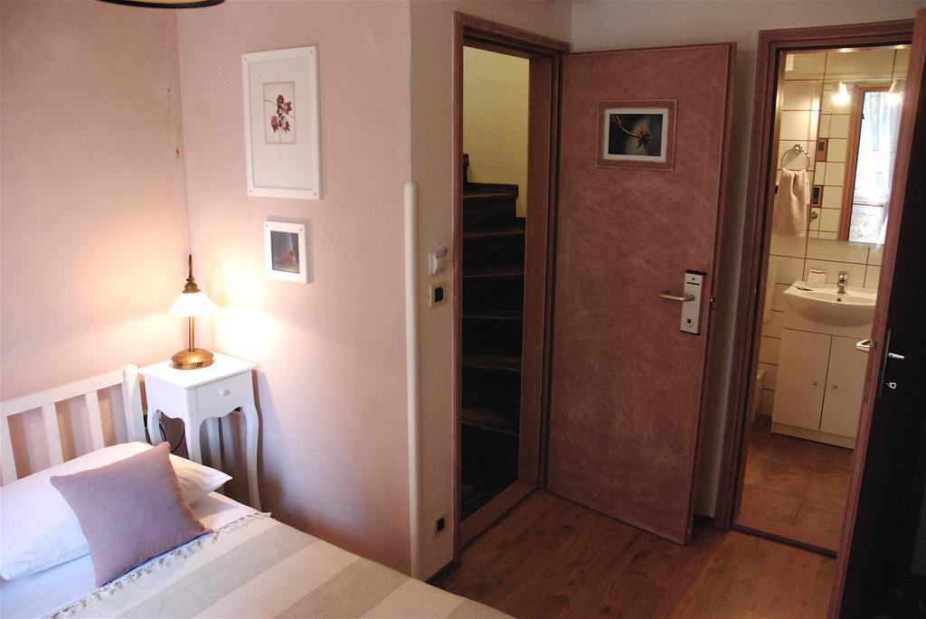 Villa Split Art Room photo